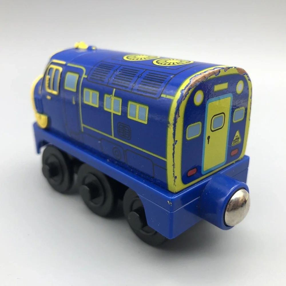Tomy Chuggington Wooden‎ Railway Trains Magnetic Lot of 2 Musical Car & Brewster